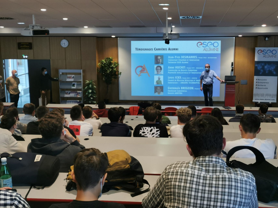 Rencontre Alumni et étudiants sur le campus d'Angers